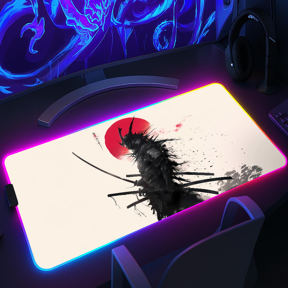 Mouse Charging Pad - Black white Japanese samurai crow Mouse