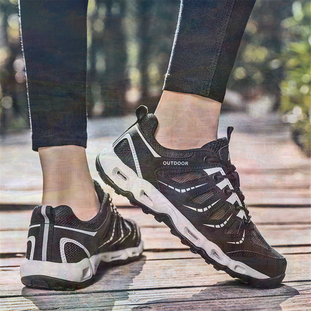 Sumer Round Tip Silver Sneaker - Tech Accessories Travel recension och pris