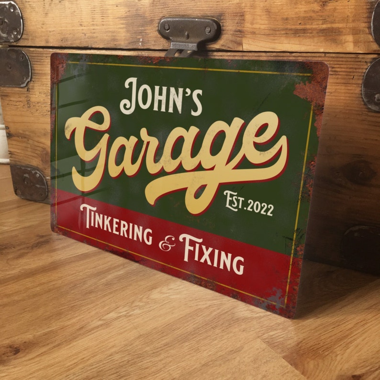 Custom Personalised Garage Met - Tech Accessories recension och pris